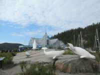 Vor dem Walforschungs Museum -Tadoussac, Kanada