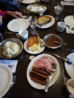 Sucrerie de la Montagne - die typischen Speisen mit Ahornsirup verfeinert