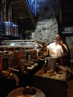 Der Cheff der Sucrerie de la Montagne erklärt und die Herstellung des Ahornsirups