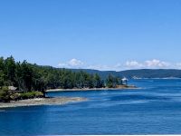 An vielen Inseln vorbei