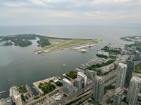 5. Tag – Von Ottawa nach Toronto – Blick vom CN Tower auf Toronto und den Billy Bishop City Airport