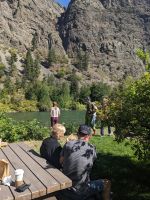 111. Picknickspot mit Bärensichtung bei Lillooet, Kanada