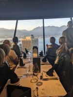 215. Abschlussabendessen im Drehrestaurant des Turms von Vancouver