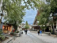 12. Tag – Abendspaziergang durch Whistler – Fußgängerzone „Village Stroll“