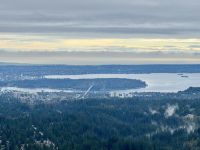 18. Tag – Ausflug in den Norden Vancouvers – Aussicht vom Grouse Mountain in Richtung Stanley Park
