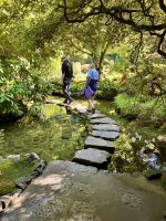 Die steinerne Bruecke im japanischen Garten  &ndash; &copy; Elisabeth Fox-Maerki (Eberhardt TRAVEL)