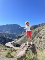 Elisabeth bei Fraser Canyon &ndash; &copy; Elisabeth Fox-Maerki (Eberhardt TRAVEL)