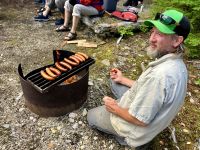 Frank bereitet Mittagessen vor &ndash; &copy; Elisabeth Fox-Maerki (Eberhardt TRAVEL)