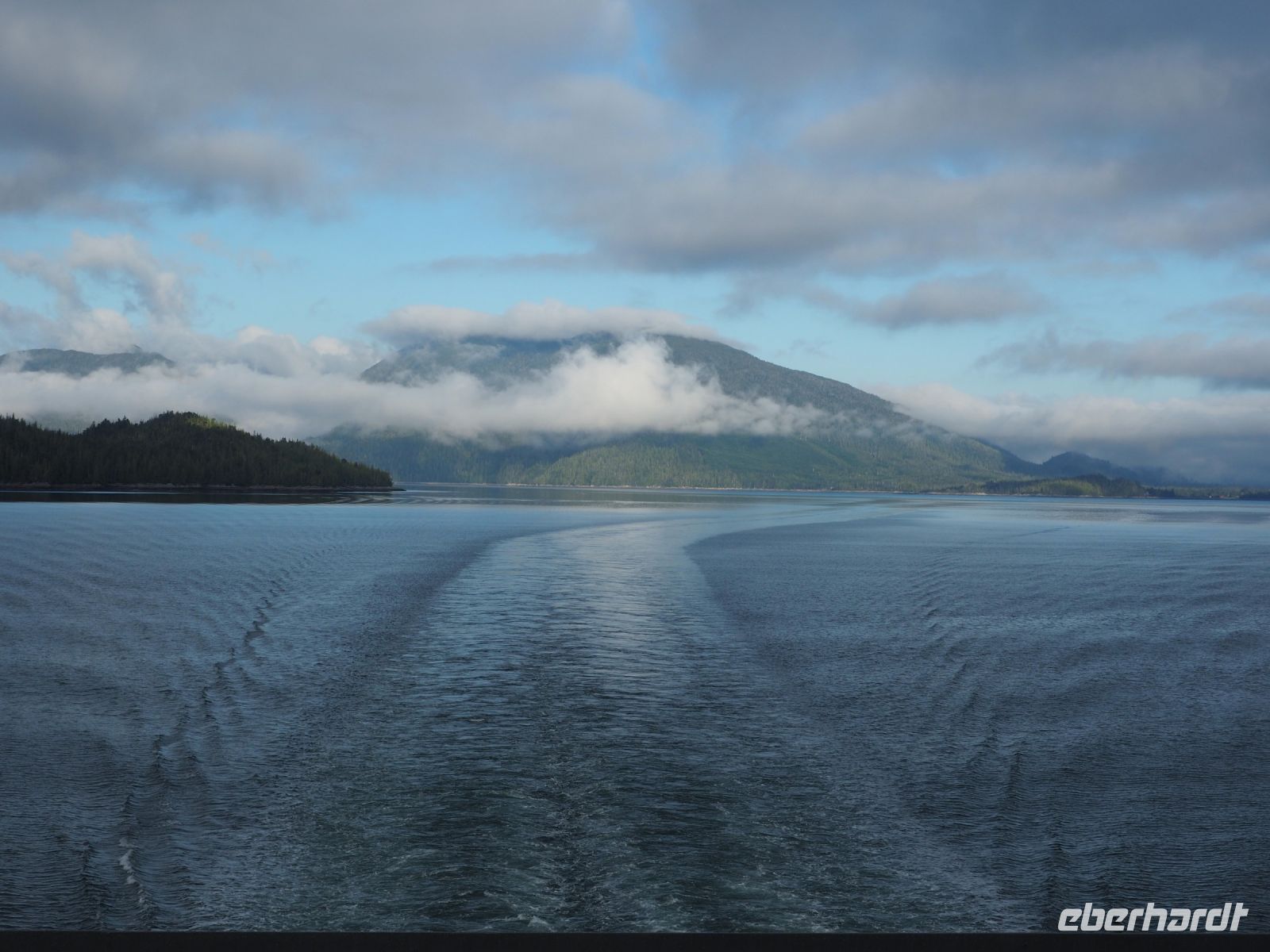 P1010376.JPG, los geht die Fahrt durch die Inside Passage