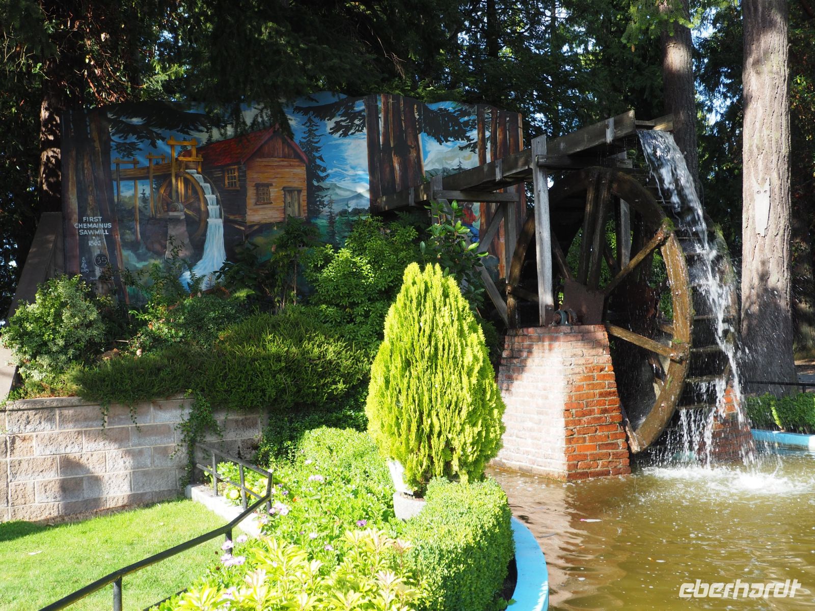 P1010429.JPG, mit seinem Wasserrad
