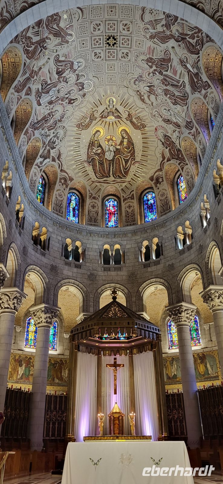 202 Basilika St. Anne de Beaupré