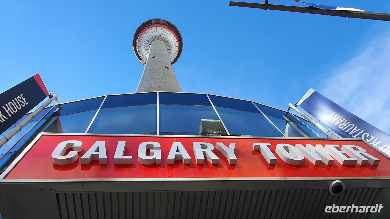 Auffahrt zum Calgary Tower