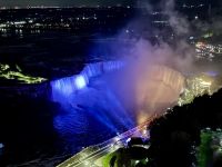 2. Tag – Toronto bis Niagara Falls – Horseshoe Falls vom Skylon Tower bei Nacht