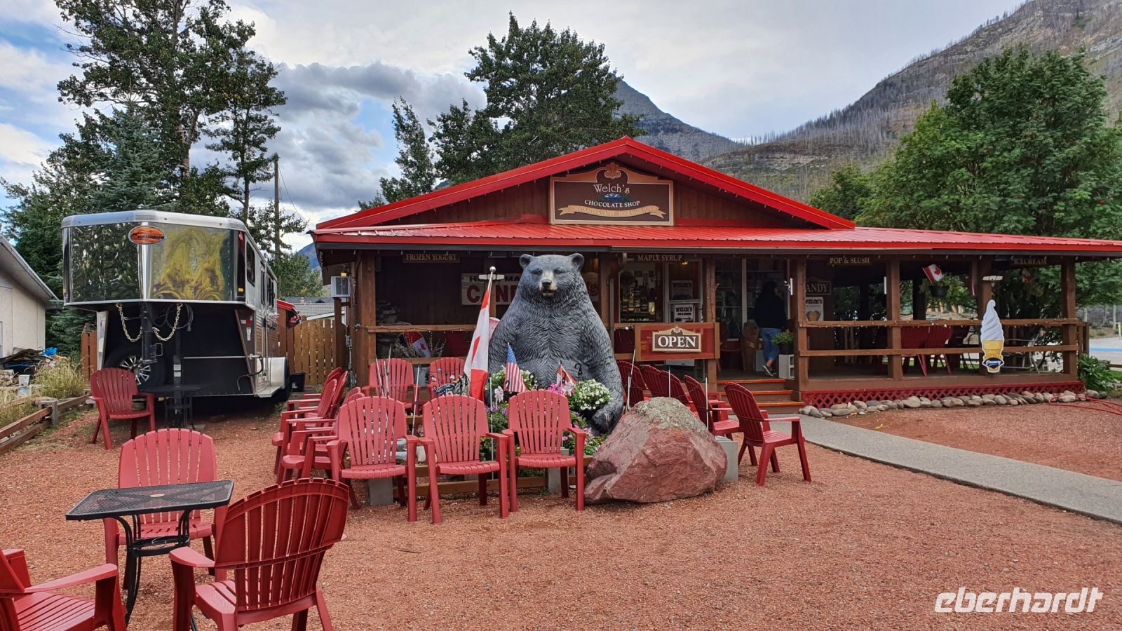 Restaurant in Waterton Park