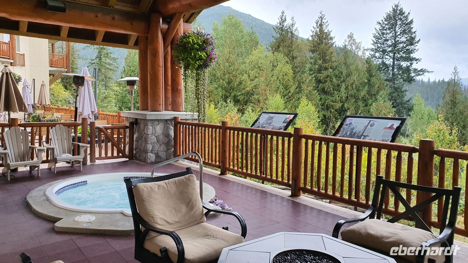The Hillcrest Hotel in Revelstoke - British Columbia