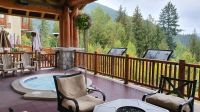 The Hillcrest Hotel in Revelstoke - British Columbia