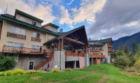 The Hillcrest Hotel in Revelstoke - British Columbia