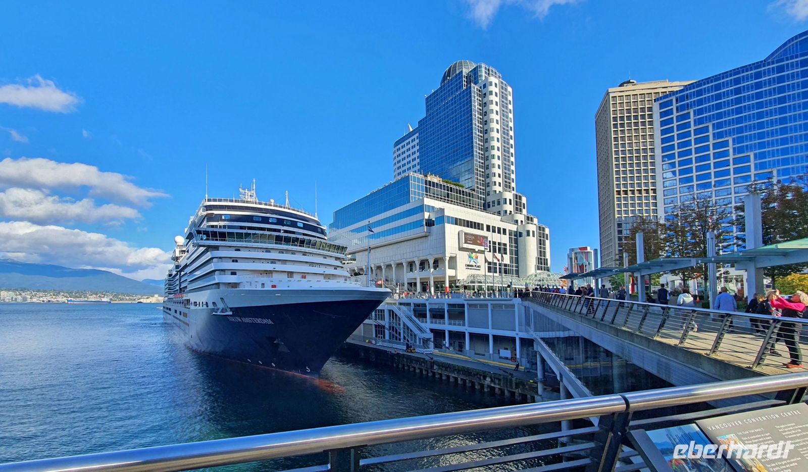 Kreuzfahrtschiff Nieuw Amsterdam in Vancouver - Holland America Line