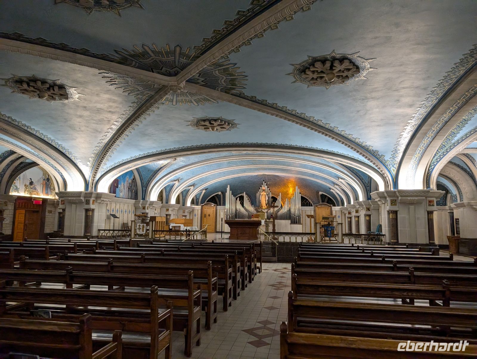 Basilika der Heiligen Anna (Kirche unten drunter)