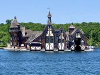 Das Bootshaus von Bolt Castle hat eine eigene Insel