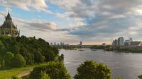 Ottawa River mit Parlamentshügel 