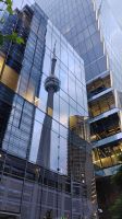 CN-Tower spiegelt sich im Abendlicht, Toronto