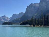 4. Tag – Jasper-Nationalpark – Boote an der Spirit Island