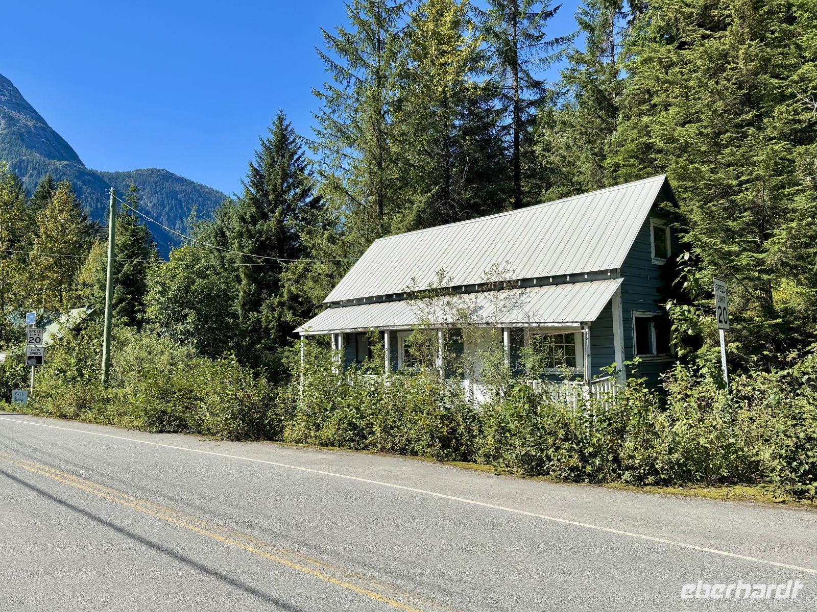 8. Tag – Tongass National Forest und Salmon Glacier – Verlassene Häuser in Hyder