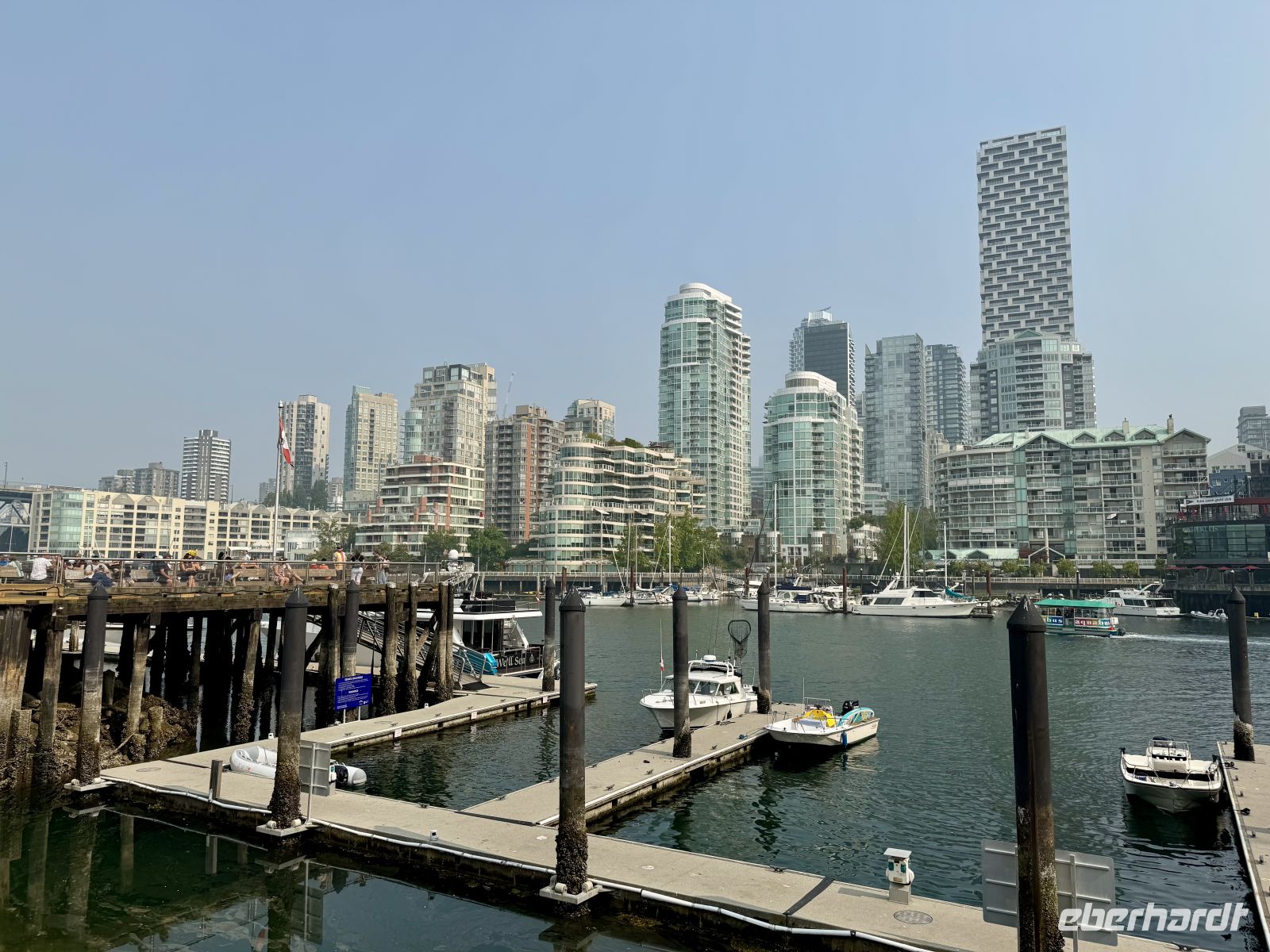 13. Tag – Stadtrundfahrt Vancouver – Blick von der Granville Island auf die Downtown