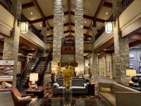 7. Tag – Toronto bis Niagara Falls – Lobby vom Doubletree Hotel