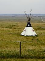 Tipi der Blackfoot Nation am Head-Smashed-In Buffalo Jump in Alberta
