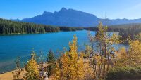 Two Jack Lake im Banff-Nationalpark