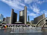 1. Tag – Ankunft in Toronto – Nathan Phillips Square und neues Rathaus