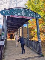 Algonquin Park Besucherzentrum - Kanada