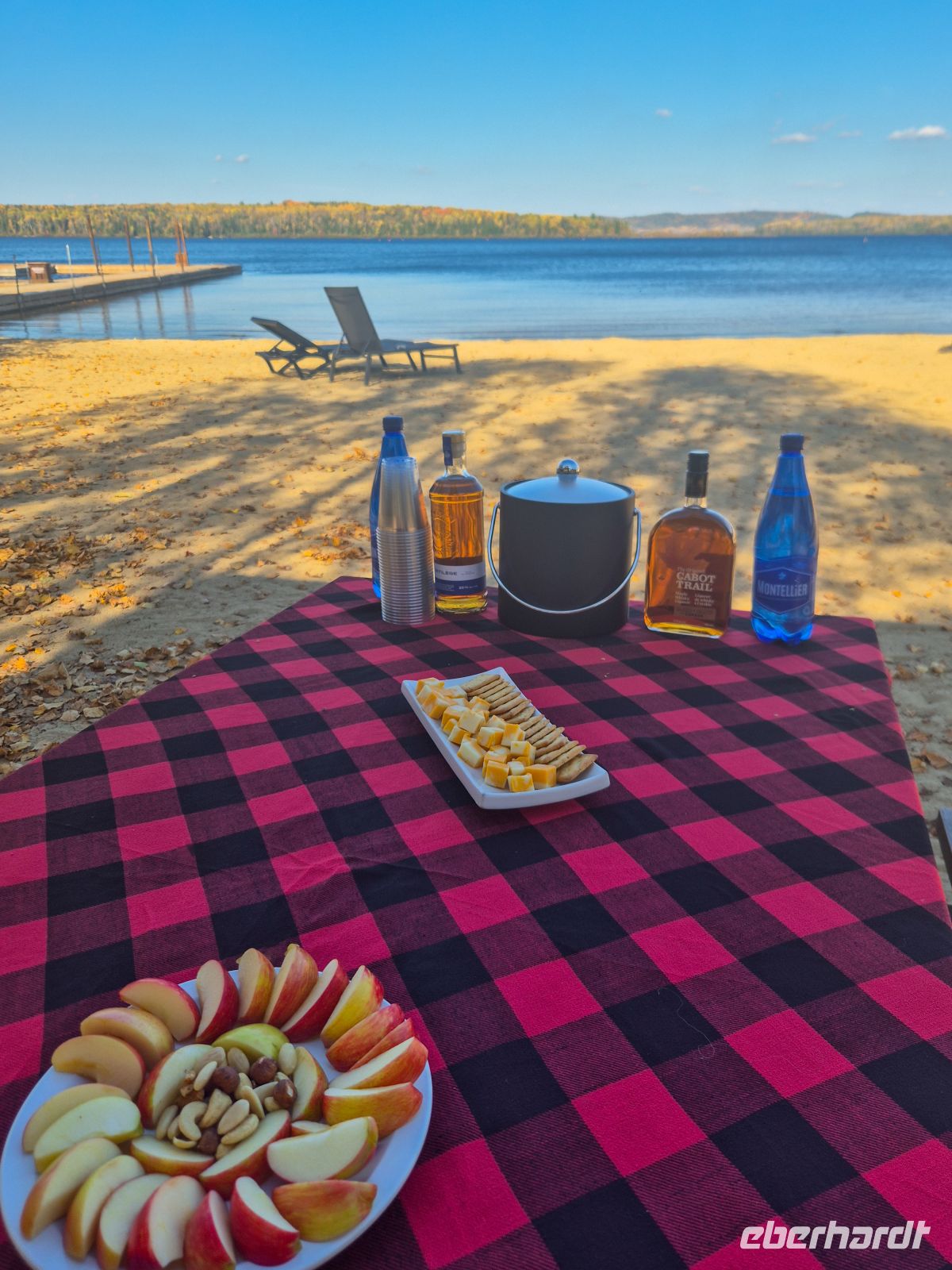 Whiskyverkostung am Lac Taureau - Kanada 