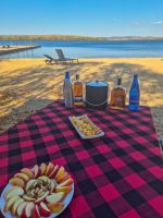 Whiskyverkostung am Lac Taureau - Kanada 