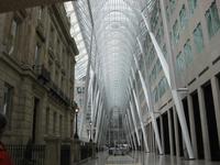 Säulendurchgang des BCE Place Buildings