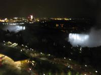 Die Niagara Fälle bei Nacht