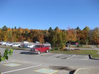 Algonquin Park - Laubfärbung am Besucherzentrum