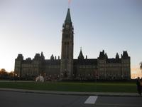 Ottawa - Parlamentsgebäude am Abend