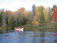 Kanufahrt auf dem Source-See