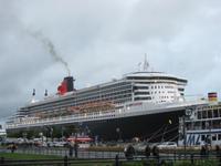 Queen Mary 2 in Quebec