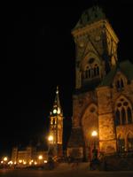 Parlamentsgebäude bei Nacht