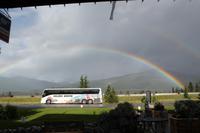 Regenbogen am Abend in Jasper - ueber unserem Bus ;-)