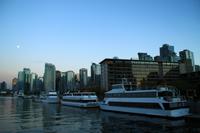 Auf zur Hafenrundfahrt bei Sonnenuntergang in Vancouver