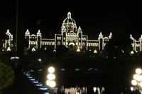 Beleuchtetes Parlament in Victoria