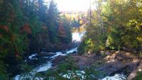 Aufstieg zum Wasserfall, Algonquin-Park