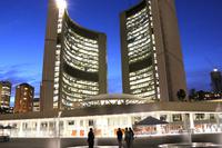 Abendspaziergang in Toronto - neues Rathaus