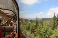 Zugfahrt nach Jasper - die Rocky Mountains kommen in Sicht