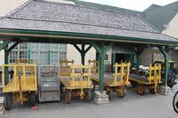 Kofferwagen am Bahnhof in Jasper